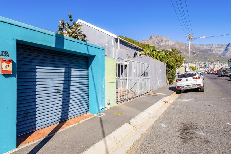 1 Bedroom Property for Sale in Woodstock Western Cape